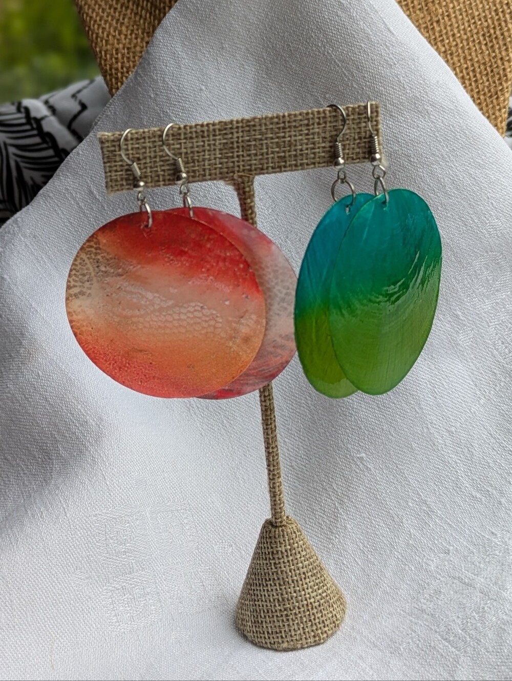 Pair Disc Shell Statement Earrings - 2010s Retro Neon Green & Orange